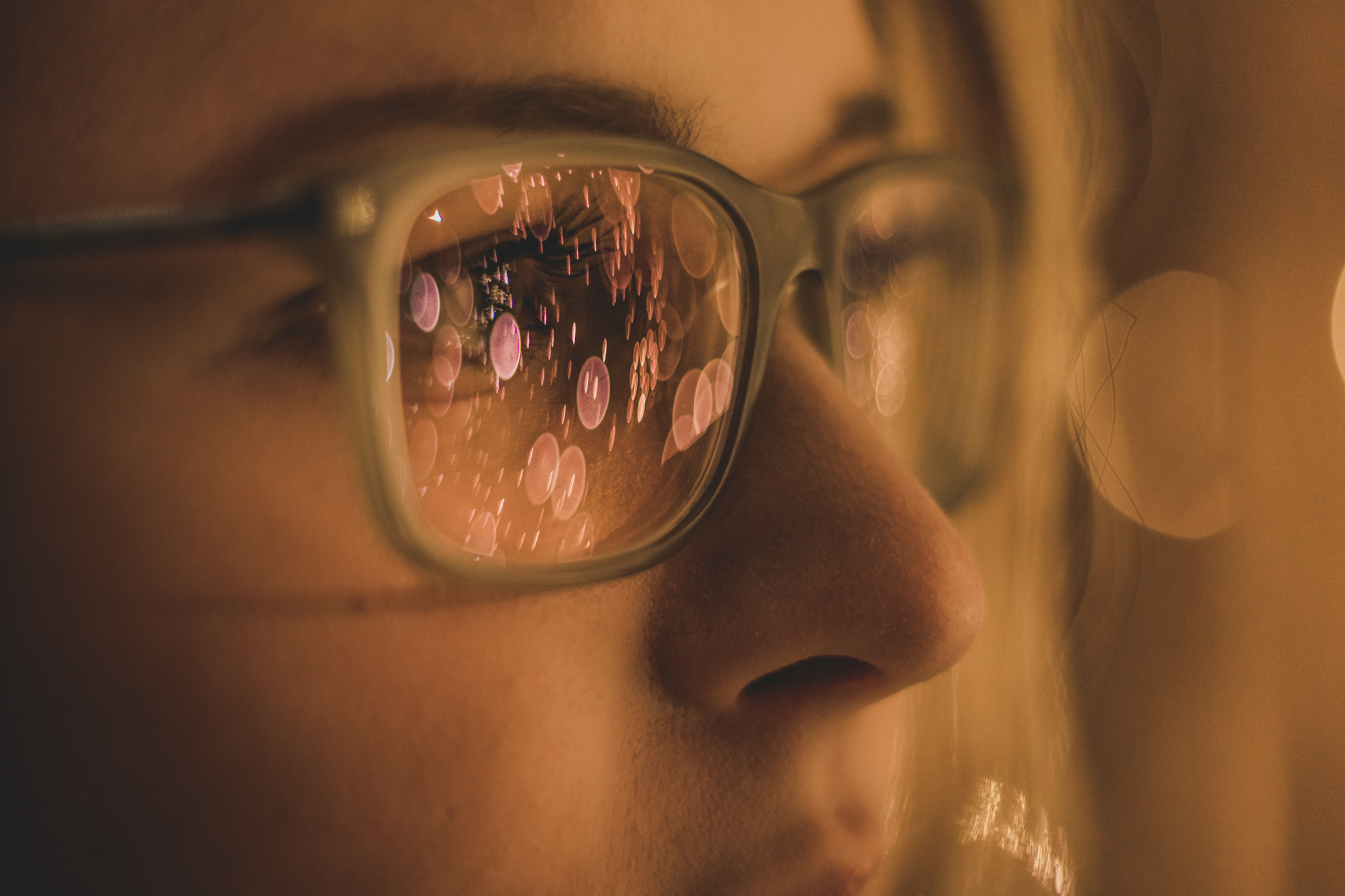 Looking at empowered women through voyeur-tinted glasses